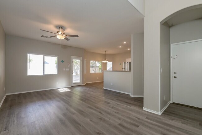 2458 Wrangler Walsh Ln, Henderson, NV 89002 - photo 5