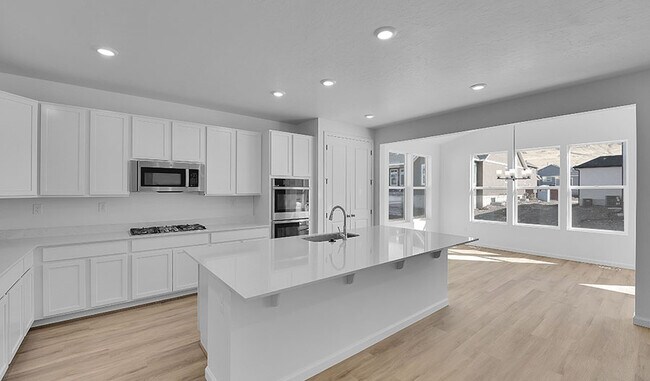 8636 N Weston Way, Lake Point, UT 84074 - photo 7