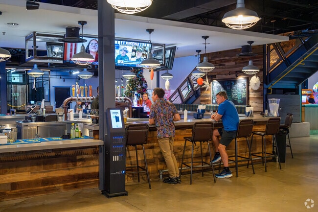 Social events at Hills Country Club in Lakeway include cocktail mixers and more.