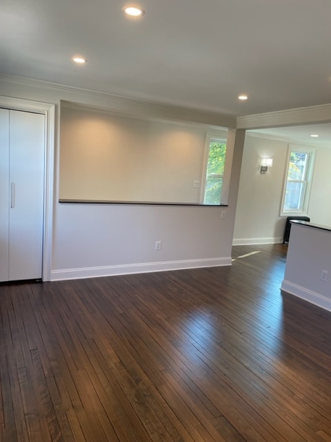 32 Oakland St unit 1 Upper Duplex, Huntington, NY 11743 - photo 4