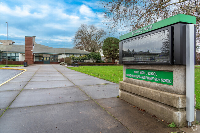 Yujin Gakuen Elementary School is a Japanese immersion school in Eugene, Oregon.