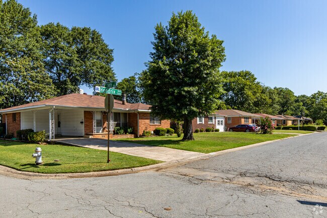 Rows of ranch style homes line the quiet streets of Oak Forest.