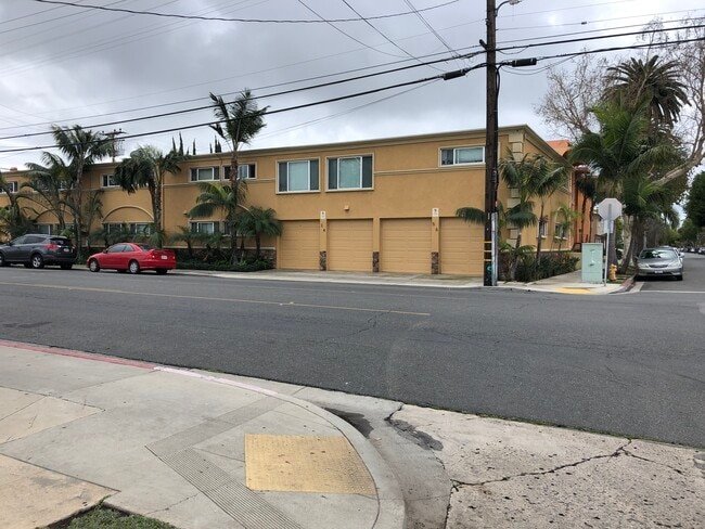 Building from 4th St