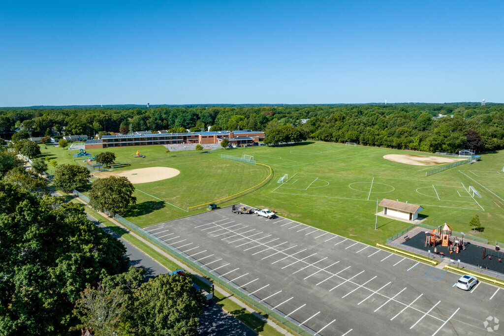 Parkview Elementary receives an A rating from Niche.com.