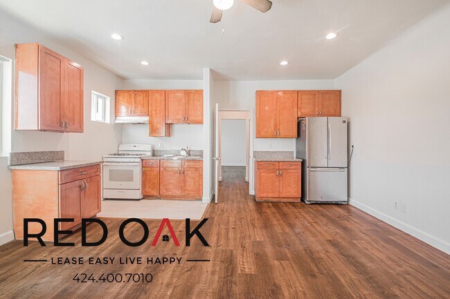 1847 1/2 W Florence Ave unit 204, Los Angeles, CA 90047 - photo 4