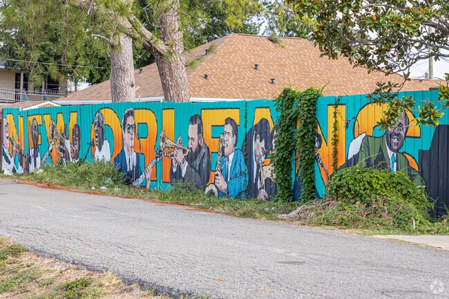 Colorful murals can be found in Tall Timbers.