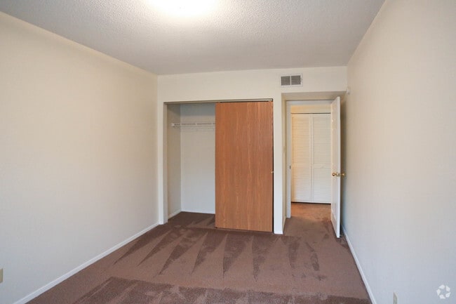 deVille I Properties LLC, Jefferson City, MO 65109 - photo 6