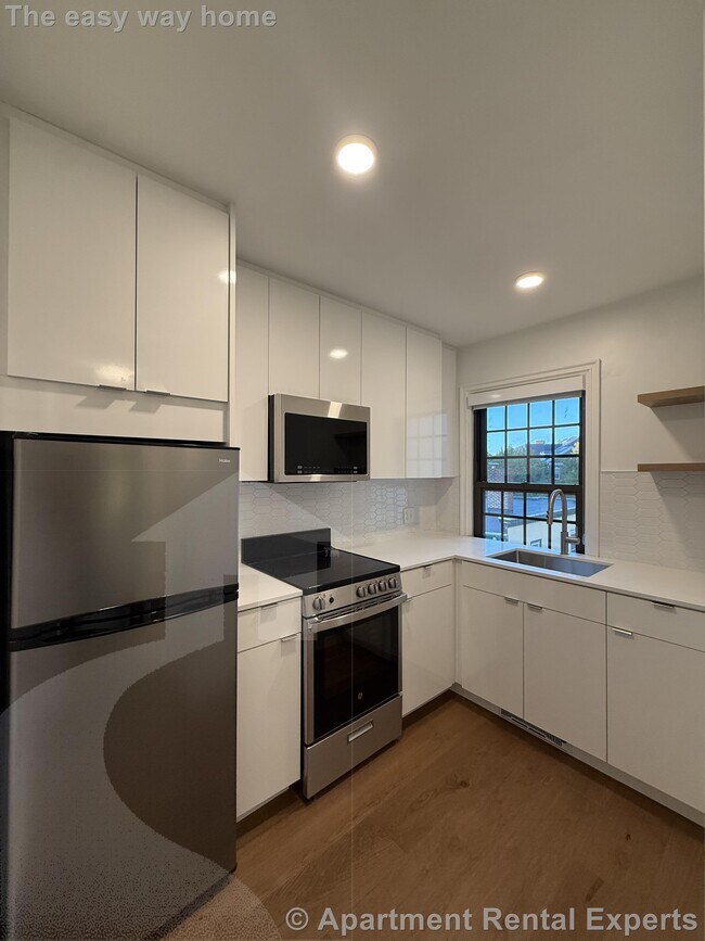 1200 Massachusetts Ave Unit 407, Cambridge, MA 02138
