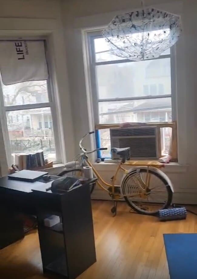 1246 W Winona St Unit 2, Chicago, IL 60640