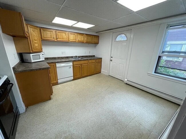 90 Pierce St unit 3, Malden, MA 02148 - photo 6