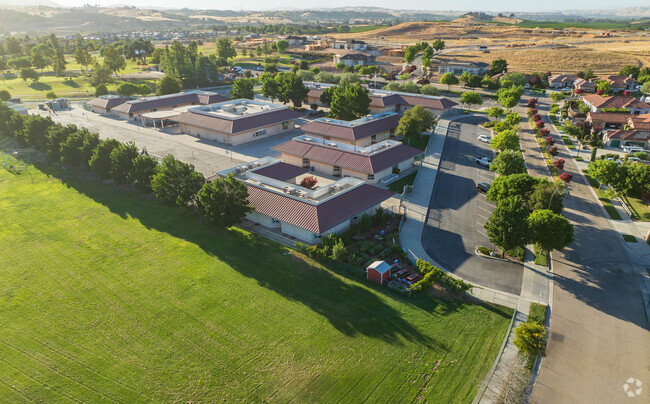 Kermit King Elementary School Paso Robles Ca is in a quiet community.