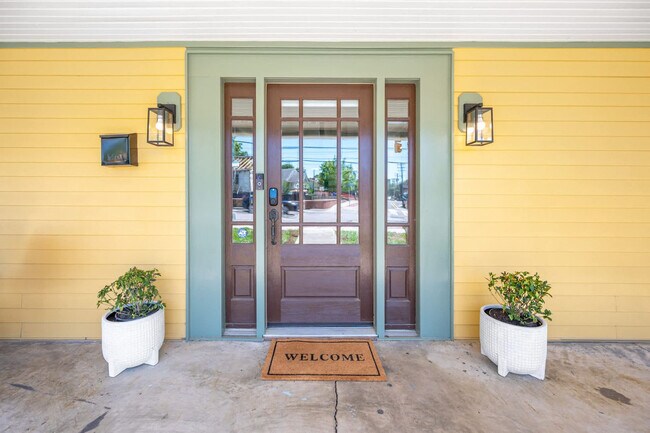 500 W Rosemary St unit ID1300722P, Chapel Hill, NC 27516 - photo 5