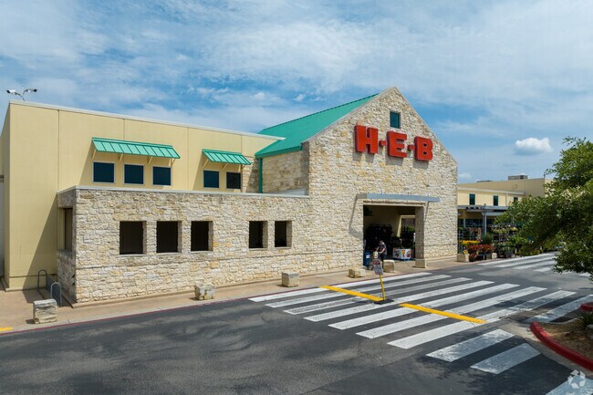 HEB indeed has a store located in Four Points that serves the local community's grocery needs.