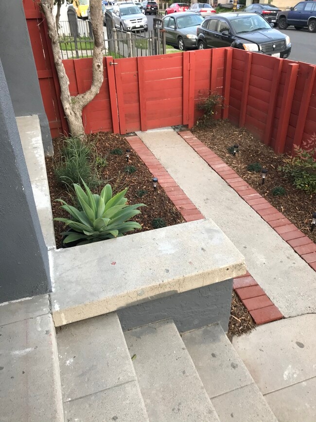 1151 E 15th St, Long Beach, CA 90813 - photo 7