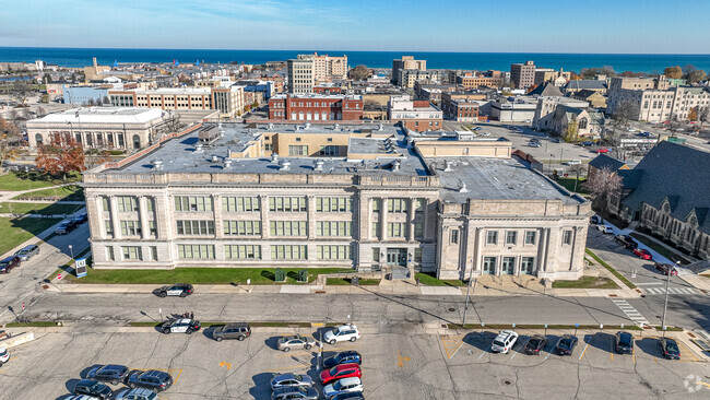 Send your High Schoolers to the esteemed Harborside Academy in Kenosha.
