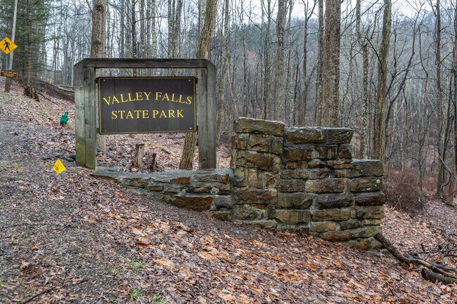 Valley Falls State Park is just a short drive from Fairmont.