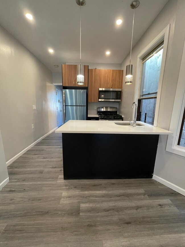 488 Mercer St Unit 3R, Jersey City, NJ 07306