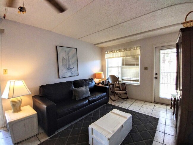 115 E Coronado Dr unit ID1255588P, South Padre Island, TX 78597 - photo 2
