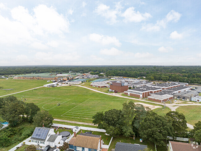 William Paca Middle School is next to Nathanial Woodhall School in Shirley.