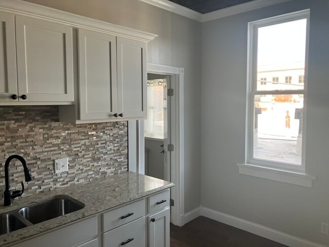 118 E Sandusky St unit 1, Findlay, OH 45840 - photo 4