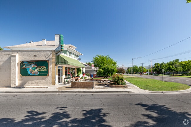 Grove Market and Deli makes delicious sandwiches in The Ballpark Neighborhood.