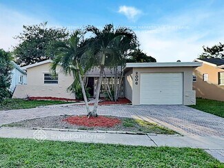 2006 N 47th Ave, Hollywood, FL 33021