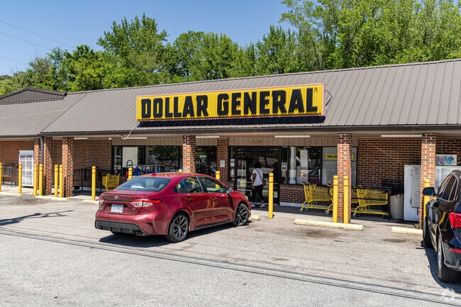Waverly residents visit Dollar General to buy household goods at reasonable prices.