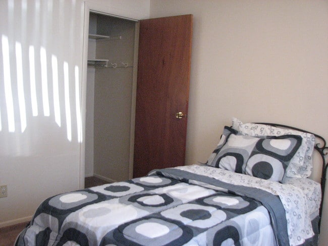 Wilmington Pointe, Dayton, OH 45420 - photo 7