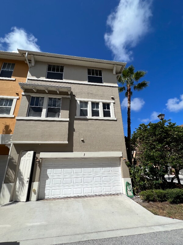 441 Amador Ln, West Palm Beach, FL 33401