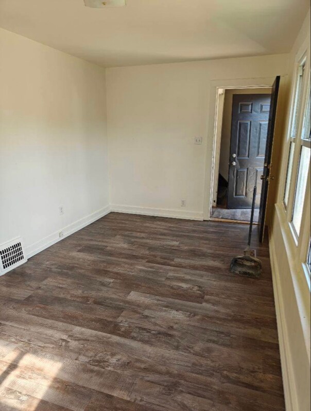 50 Orchard St Unit . 1, River Rouge, MI 48229