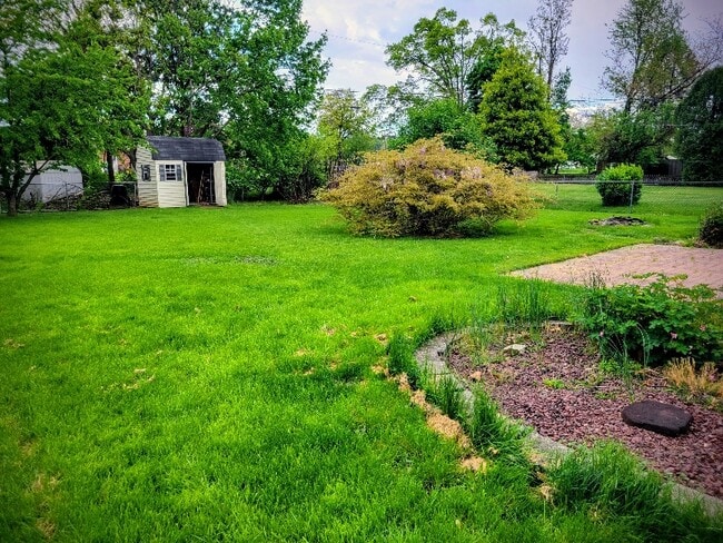 551 S Royal St, York, PA 17402 - photo 5