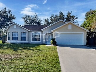 558 Hatcher St SE, Palm Bay, FL 32909