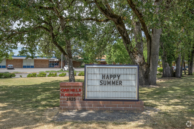 Oak Hills Elementary School sign.