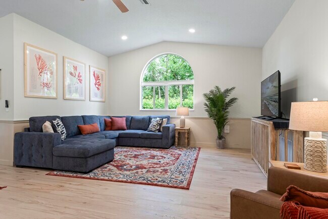 87 Parkview Dr, Palm Coast, FL 32164 - photo 2