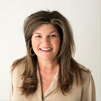 Kelli Wall