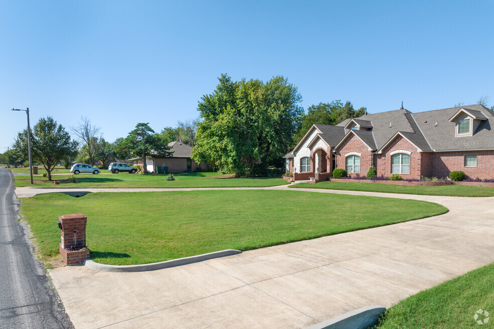 Neighborhood_Forest Park OK_10924