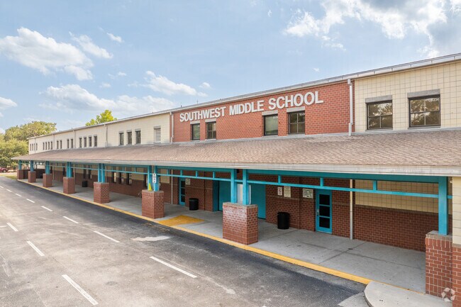 Southwest Middle School welcomes students from the Dr. Phillips area in grades 6-8.