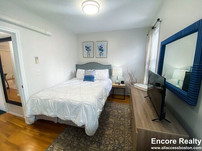 1568 Tremont St unit 4, Roxbury Crossing, MA 02120 - photo 6