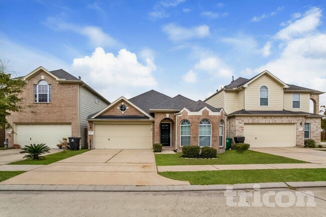 810 Forest Hillside Ln, Houston, TX 77067 - photo 2