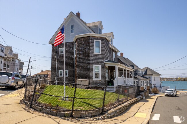 A stunning coastal home in Cottage Hill, MA.