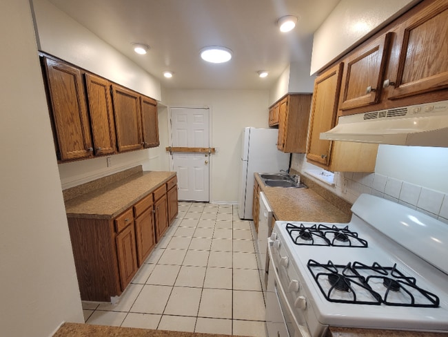 1726 Druid Hill Ave, Baltimore, MD 21217 - photo 5