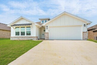 1707 Edwards St, Pea Ridge, AR 72751