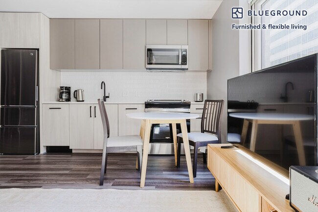 1313 L St NW unit FL3-ID940, Washington, DC 20005 - photo 4