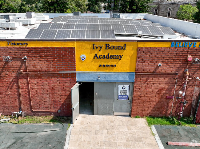 Sherman Oaks- Ivy Bound Academy is a great school to send your bright kid.