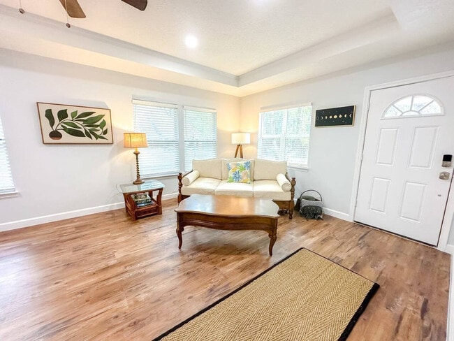 1004 SE 7th Ave unit ID1359094P, Gainesville, FL 32601 - photo 4