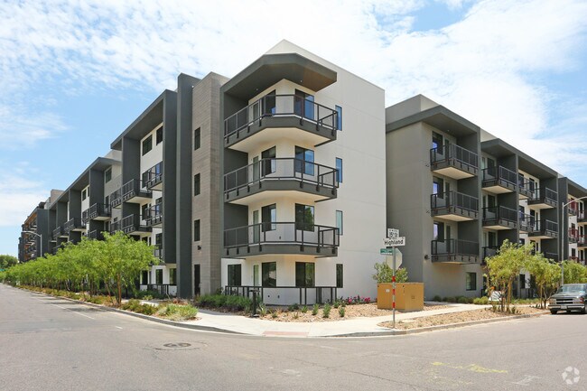 Art on Highland, Phoenix, AZ 85016 - photo 2