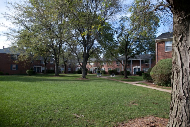 Hunterdon Mews, Flemington, NJ 08822 - photo 5