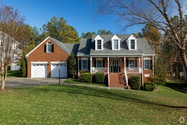 Find your mix of new and classic style homes within the quiet neighborhoods of Providence Forge.