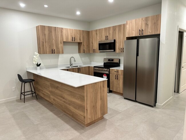 4984 Alexa Rd unit Alexa in Brownsville, Brownsville, TX 78521 - photo 2