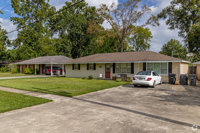 Ranch style homes are popular in Airline/Jefferson.